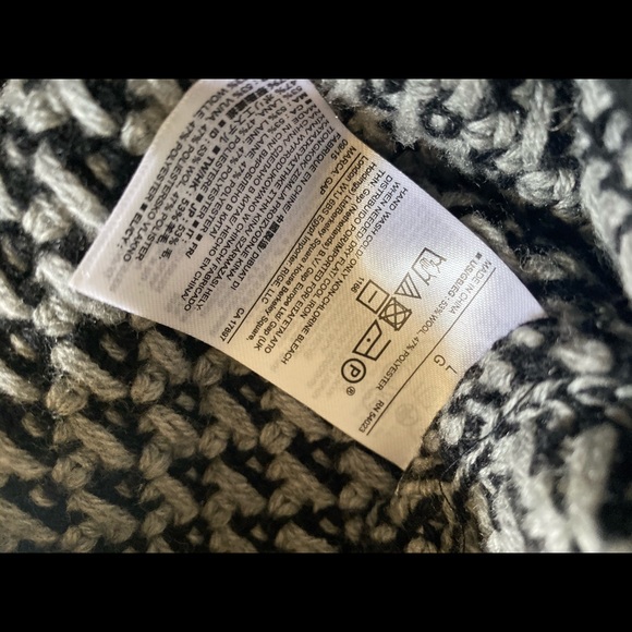 GAP WOOL AZTECK Sweater CLASSY UNIQUE COVETED GORG - Picture 4 of 5